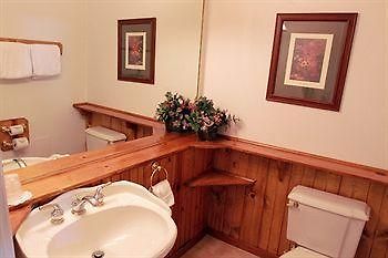 Sybaris Pool Suites Mequon Brown Deer Extérieur photo