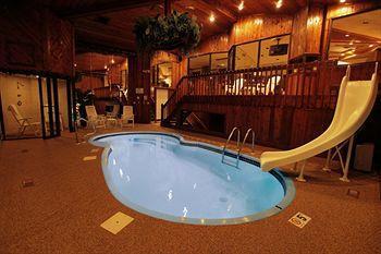 Sybaris Pool Suites Mequon Brown Deer Extérieur photo
