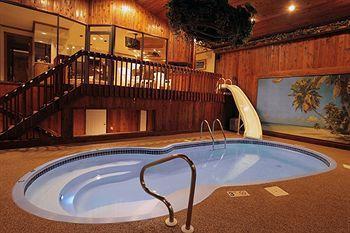 Sybaris Pool Suites Mequon Brown Deer Extérieur photo
